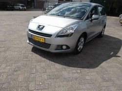 Zilver Gebruikt 2010 Peugeot 5008 MPV | € 4.950 (Eerlijke prijs)