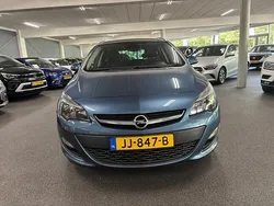Blauw Gebruikt 2016 Opel Astra Stationwagen | € 7.250 (Goede deal)