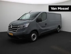Grijs Gebruikt 2023 Renault Trafic Komfort Van | € 22.940 (Eerlijke prijs)