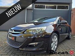 Bruin Gebruikt 2015 Opel Astra Business Hatchback | € 4.845 (Eerlijke prijs)