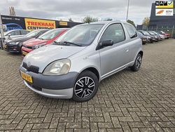 Grijs Gebruikt 2002 Toyota Yaris Hatchback | € 1.750 (Eerlijke prijs)