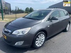 Grijs Gebruikt 2011 Opel Astra Sport Stationwagen | € 5.995 (Eerlijke prijs)