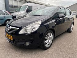 Zwart Gebruikt 2008 Opel Corsa Essentia Hatchback | € 3.950 (Iets duurder)