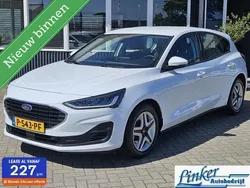 Wit Gebruikt 2022 Ford Focus Style Hatchback | € 16.950 (Super prijs)
