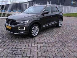 Bruin Gebruikt 2019 VW T-Roc Sport SUV | € 14.300 (Goede deal)