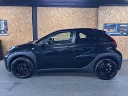 Zwart Gebruikt 2022 Toyota Aygo X Play SUV | € 16.290