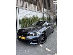 Grijs Gebruikt 2019 BMW 330 M Sport Sedan | € 29.700 (Eerlijke prijs)