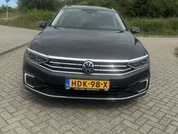 Grijs Gebruikt 2022 VW Passat GTE Stationwagen | € 21.850 (Eerlijke prijs)