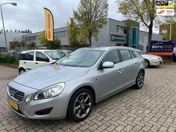 Grijs Gebruikt 2012 Volvo V60 Ocean Race Stationwagen | € 6.750 (Goede deal)