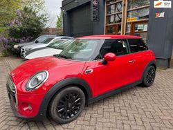 Rood Gebruikt 2018 Mini ONE Hatchback | € 12.495 (Eerlijke prijs)