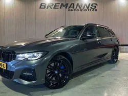 Grijs Gebruikt 2022 BMW 330 Executive Stationwagen | € 43.450 (Iets duurder)