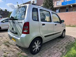 Zilver Gebruikt 2001 Suzuki Wagon R+ GL Stationwagen | € 750 (Goede deal)