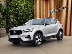 Grijs Gebruikt 2022 Volvo XC40 Plus SUV | € 31.895 (Eerlijke prijs)