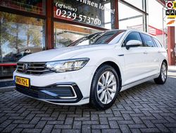 Wit Gebruikt 2022 VW Passat IQ Drive Stationwagen | € 24.950 (Eerlijke prijs)