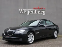 Zwart, metallic lak Gebruikt 2012 BMW 740 Executive Sedan | € 19.900