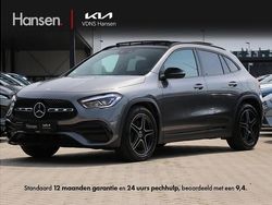 Grijs, metallic lak Gebruikt 2021 Mercedes GLA180 AMG line SUV | € 36.945 (Eerlijke prijs)