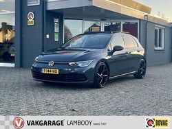 Grijs (metallic) Gebruikt 2021 VW Golf VIII Edition Hatchback | € 24.950 (Iets duurder)