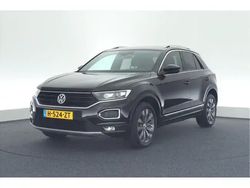 Zwart Gebruikt 2020 VW T-Roc Sport SUV | € 23.949 (Eerlijke prijs)