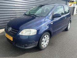 Blauw Gebruikt 2009 VW Fox Trendline Hatchback | € 1.645 (Eerlijke prijs)
