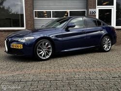Blauw Gebruikt 2017 Alfa Romeo Giulia Sedan | € 10.950 (Super prijs)