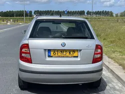 Grijs Gebruikt 2003 Skoda Fabia Hatchback | € 850 (Goede deal)