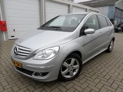 Grijs Gebruikt 2006 Mercedes B170 MPV | € 4.749 (Eerlijke prijs)