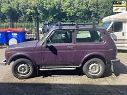 Paars Gebruikt 2004 Lada niva SUV | € 3.750