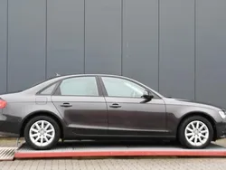 Zwart Gebruikt 2012 Audi A4 Business Sedan | € 9.950 (Eerlijke prijs)