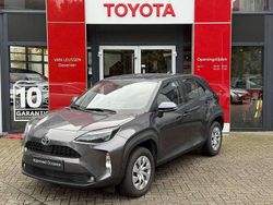 Grijs Gebruikt 2024 Toyota Yaris Cross SUV | € 26.400 (Eerlijke prijs)
