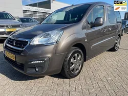 Grijs, metallic lak Gebruikt 2016 Peugeot Partner Tepee Active MPV | € 8.750 (Eerlijke prijs)