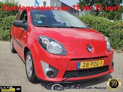 Rood Gebruikt 2011 Renault Twingo Authentique Hatchback | € 3.899 (Eerlijke prijs)