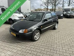 Zwart Gebruikt 1998 Toyota Starlet Hatchback | € 1.250 (Eerlijke prijs)