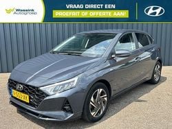 Grijs metallic Gebruikt 2022 Hyundai i20 Comfort Hatchback | € 19.385 (Eerlijke prijs)