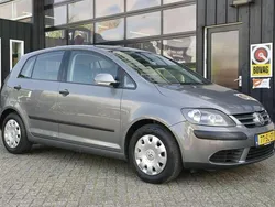 Grijs, metallic lak Gebruikt 2006 VW Golf Plus MPV | € 6.499 (Duur)