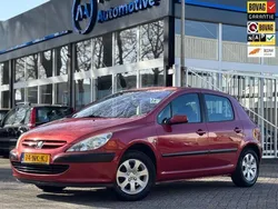 Rood Gebruikt 2003 Peugeot 307 Hatchback | € 2.000 (Eerlijke prijs)