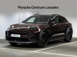 Paars Nieuw 2024 Porsche Macan Turbo SUV | € 163.865
