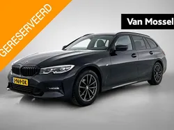 Zwart Gebruikt 2020 BMW 318 Executive Stationwagen | € 28.945 (Eerlijke prijs)