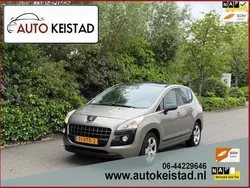 Grijs Gebruikt 2011 Peugeot 3008 MPV | € 4.750 (Eerlijke prijs)