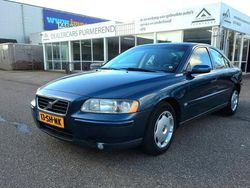 Blauw, metallic lak Gebruikt 2006 Volvo S60 Sedan | € 4.750 (Iets duurder)