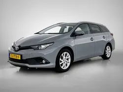 Grijs, metallic lak Gebruikt 2018 Toyota Auris Touring Sports Stationwagen | € 16.950 (Eerlijke prijs)