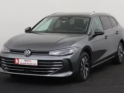 Grijs Gebruikt 2024 VW Passat Business Stationwagen | € 38.495 (Eerlijke prijs)