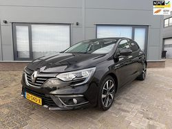 Zwart Gebruikt 2019 Renault Mégane IV Bose Edition Hatchback | € 14.450 (Eerlijke prijs)