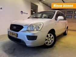 Grijs Gebruikt 2008 Kia Carens 2 MPV | € 2.195 (Eerlijke prijs)