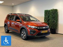 Rood Gebruikt 2024 Dacia Jogger MPV | € 39.950