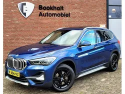 Blauw, metallic lak Gebruikt 2021 BMW X1 xLine SUV | € 25.900 (Goede deal)