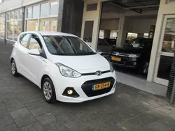 Wit Gebruikt 2015 Hyundai i10 Comfort Hatchback | € 6.950 (Eerlijke prijs)