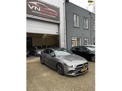 Grijs Gebruikt 2018 Mercedes A200 Business Hatchback | € 19.950 (Iets duurder)