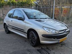 Zilver Gebruikt 2007 Peugeot 206 Hatchback | € 1.300 (Eerlijke prijs)