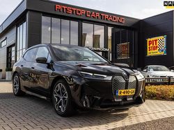 Zwart Gebruikt 2022 BMW iX Executive SUV | € 43.750 (Super prijs)