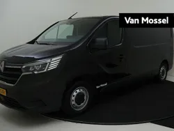 Zwart Gebruikt 2024 Renault Trafic Van | € 23.940 (Eerlijke prijs)